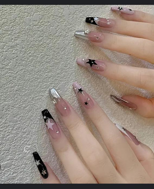 Endless Creativity Stick On Artificial Nails